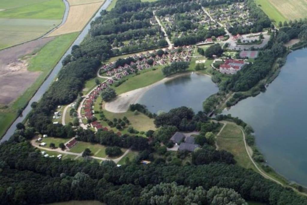 Gezellige Vakantiewoning Aan Het Water In Ewijk - Recreational Only No Workers المظهر الخارجي الصورة
