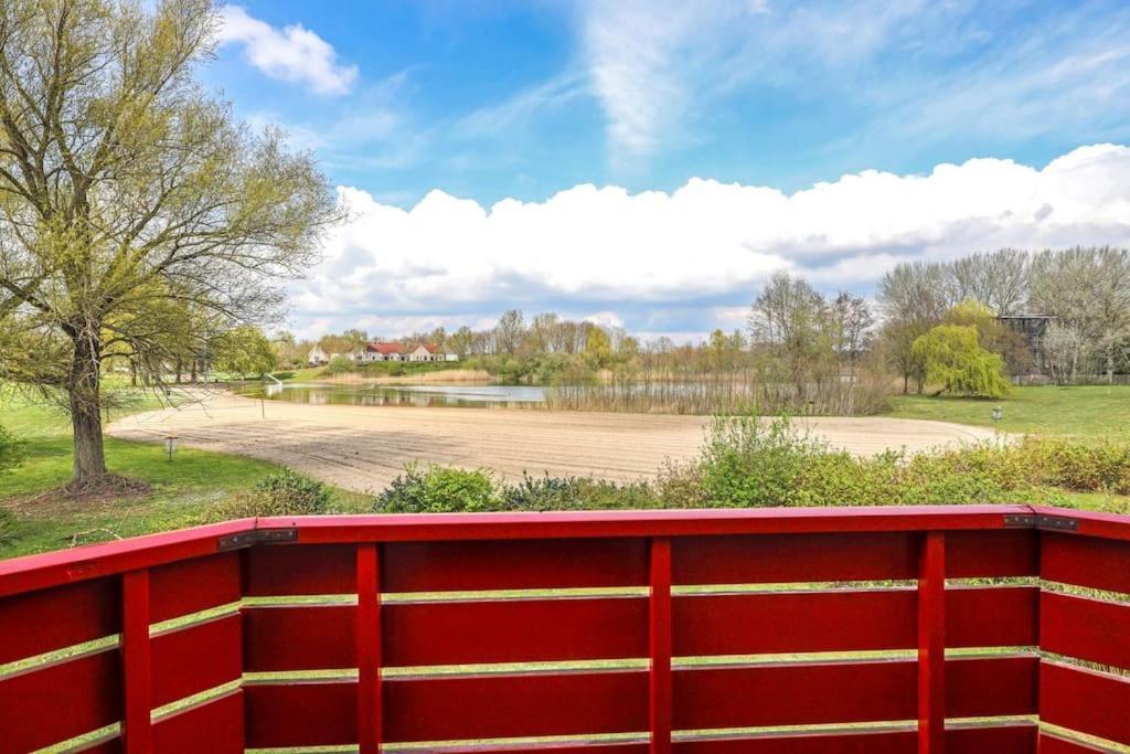 Gezellige Vakantiewoning Aan Het Water In Ewijk - Recreational Only No Workers المظهر الخارجي الصورة