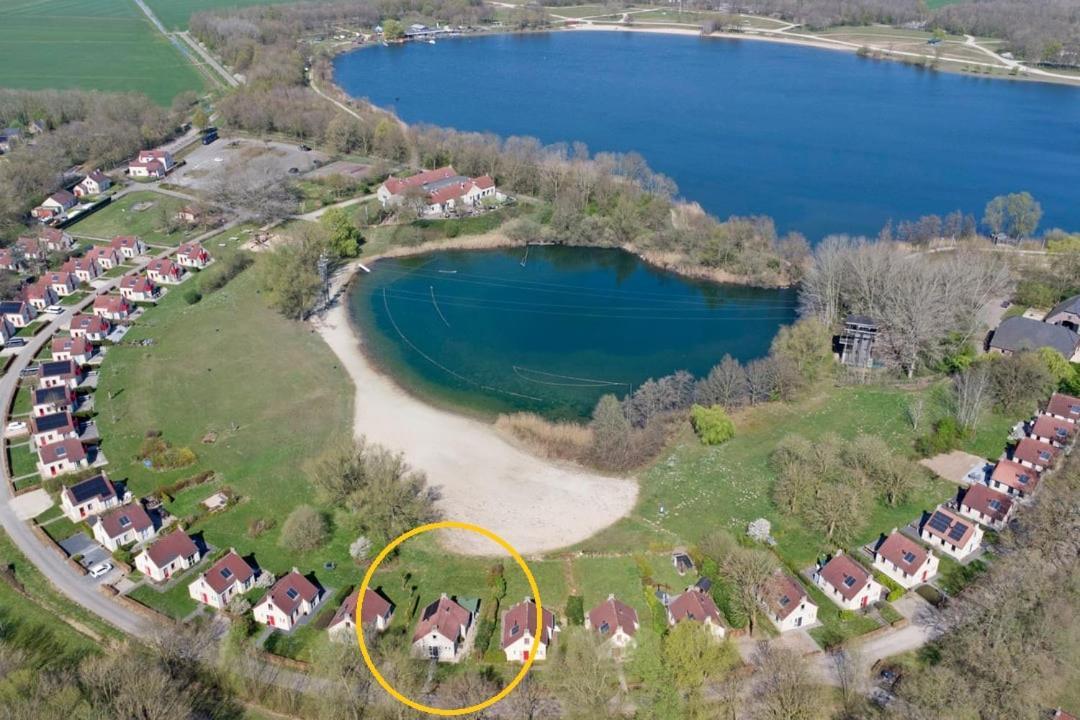 Gezellige Vakantiewoning Aan Het Water In Ewijk - Recreational Only No Workers المظهر الخارجي الصورة